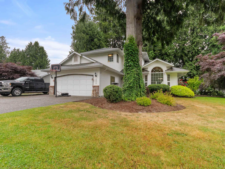 10030 Sussex Drive, Chilliwack, BC, V0X 1X1 - 2