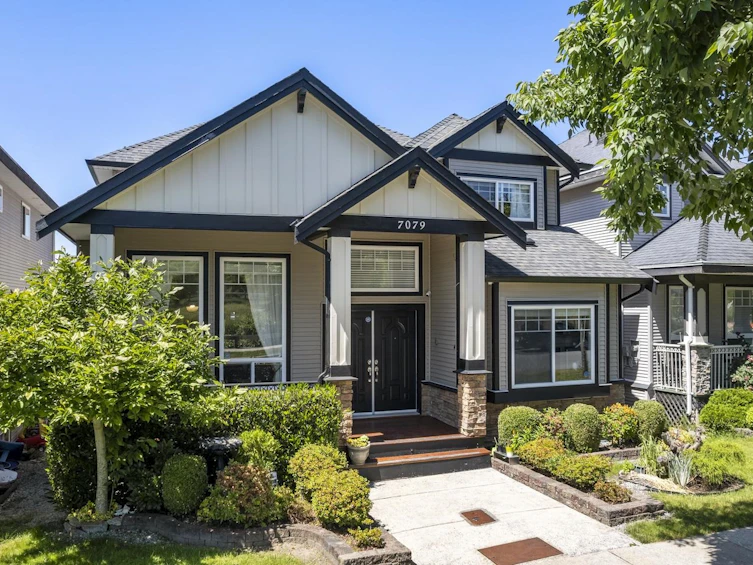 7079 190 Street, Surrey, BC, V4N 5N9