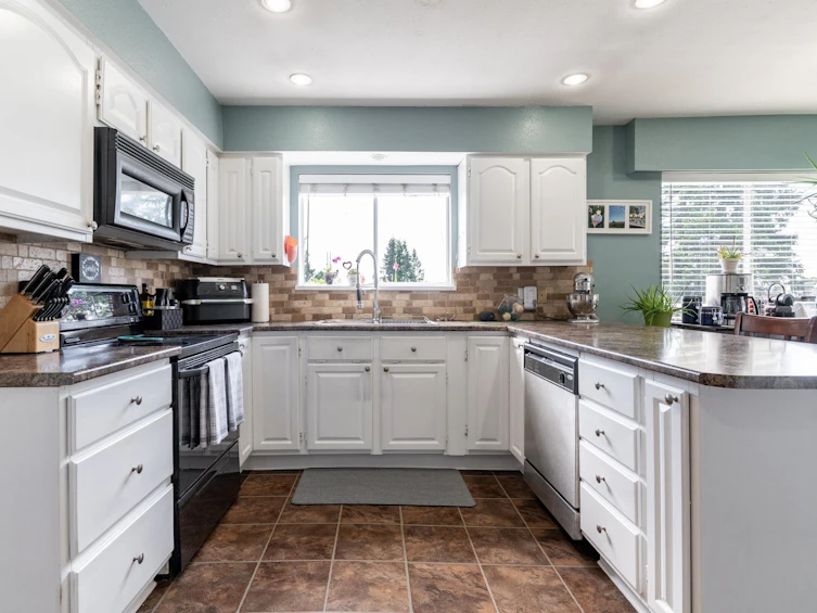 10935 Monroe Drive, Delta, BC, V4C 1N2 - 7