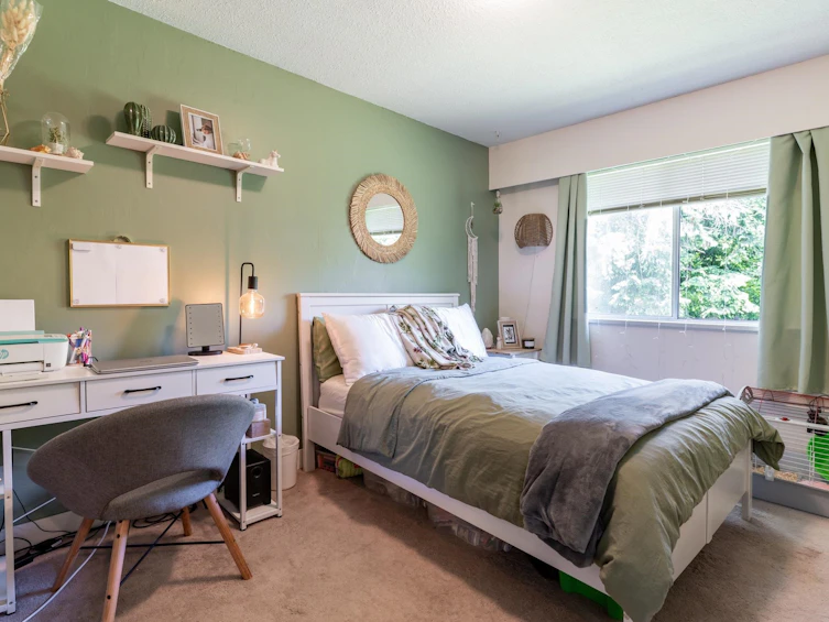 10935 Monroe Drive, Delta, BC, V4C 1N2 - 10
