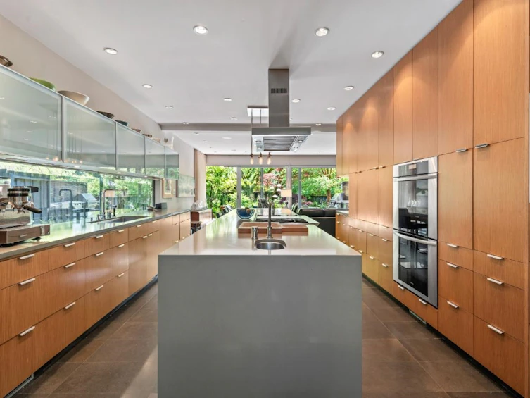 1850 W 30th Avenue, Vancouver, BC, V6J 3A3 - 4