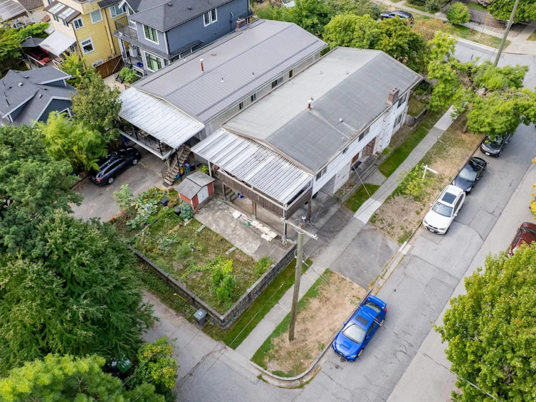 150 E 28 Avenue, Vancouver, BC, V5V 2M2 - 26