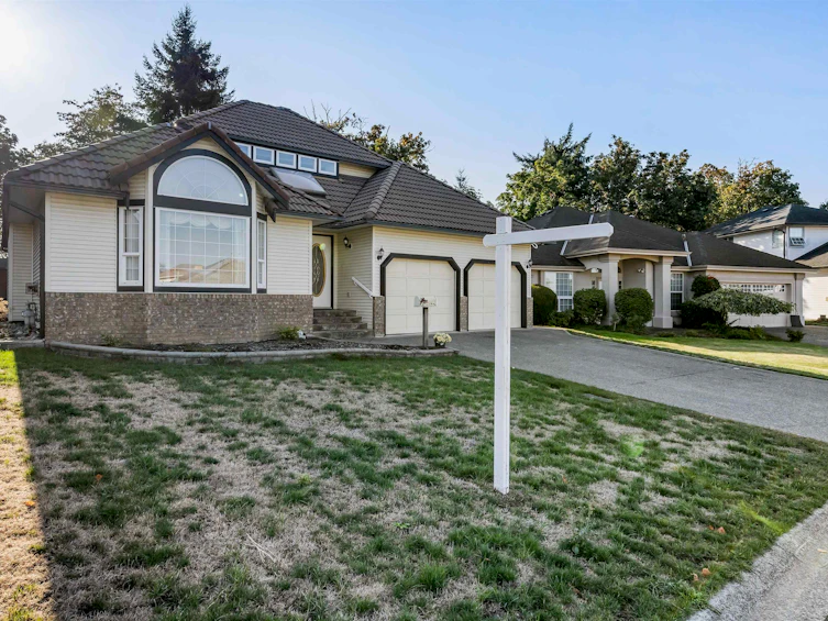 2971 Southern Crescent, Abbotsford, BC, V2T 5H8 - 2