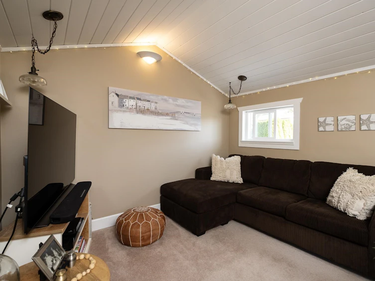 454 Central Avenue, Gibsons, BC, V0N 1V1 - 16