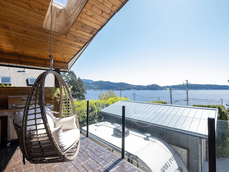 454 Central Avenue, Gibsons, BC, V0N 1V1 - 2
