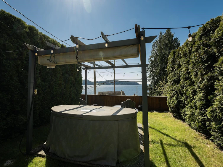454 Central Avenue, Gibsons, BC, V0N 1V1 - 33