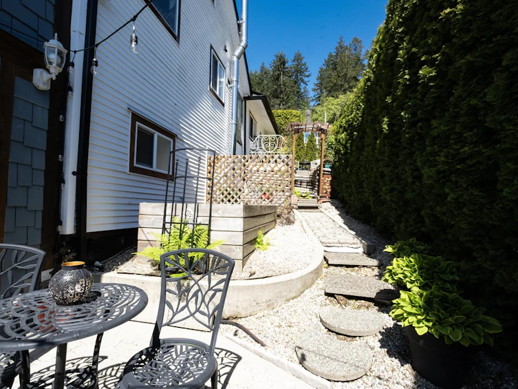 454 Central Avenue, Gibsons, BC, V0N 1V1 - 32