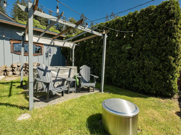 454 Central Avenue, Gibsons, BC, V0N 1V1 - 35