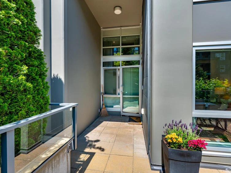 6-9150 University High Street, Burnaby, BC, V5A 0C5 - 27