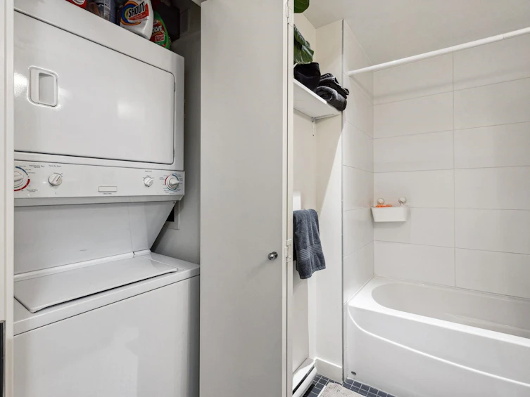 213-2511 Quebec Street, Vancouver, BC, V5T 0B6 - 14