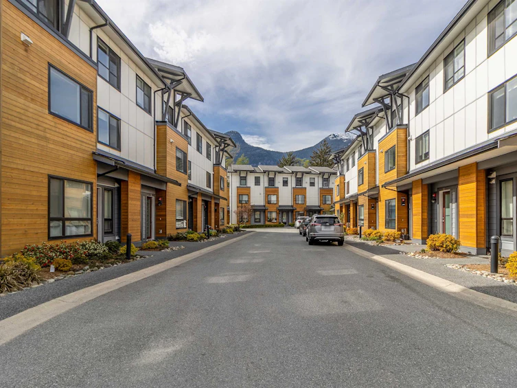 69-1188 Main Street, Squamish, BC, V8B 0Z3 - 2