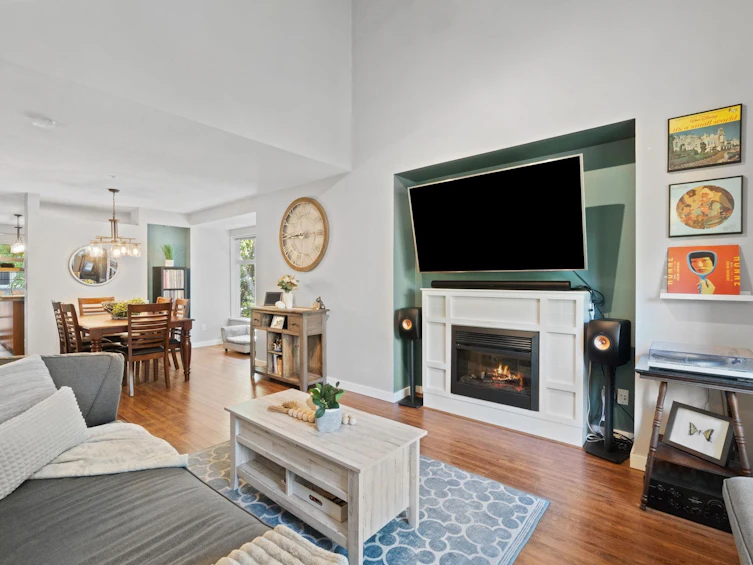 154-20033 70 Avenue, Langley, BC, V2Y 3A2 - 2