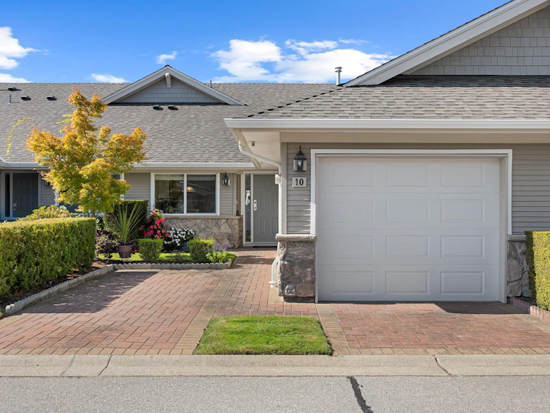 10 - 17516 4th Avenue, Surrey BC V3Z 0R9