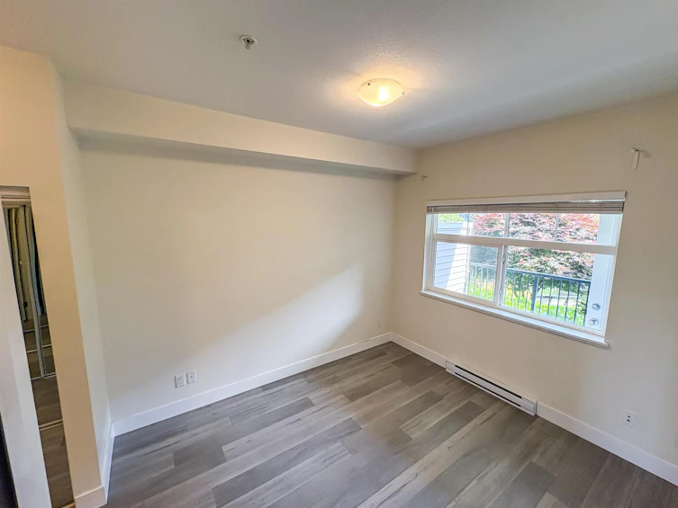 213-6480 195a Street, Surrey, BC, V4N 6P1 - 9