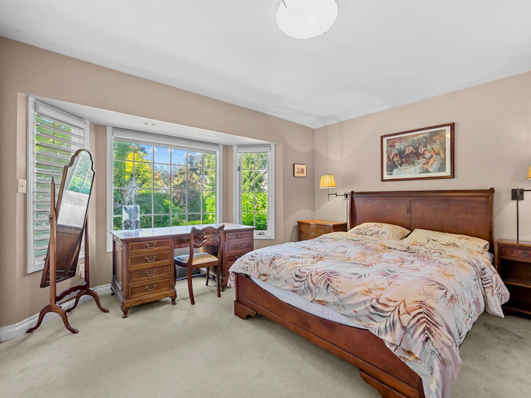 2000 Lloyd Avenue, North Vancouver, BC, V7P 2N8 - 14