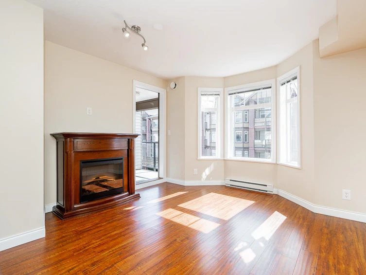 337-5660 201a Street, Langley, BC, V3A 0B4 - 3