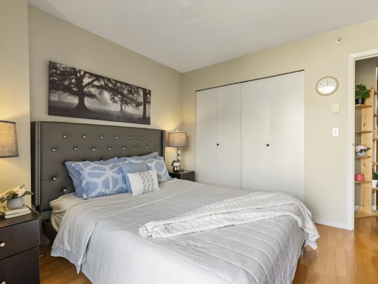 304-10523 University Drive, Surrey, BC, V3T 5T8 - 10