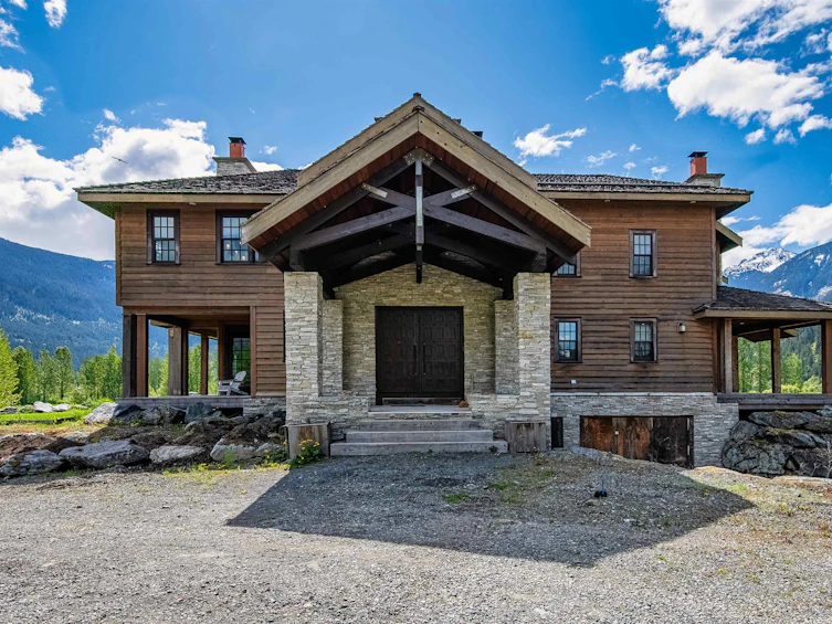 9115 Pemberton Meadows Road, Pemberton, BC, V0N 2L2 - 36
