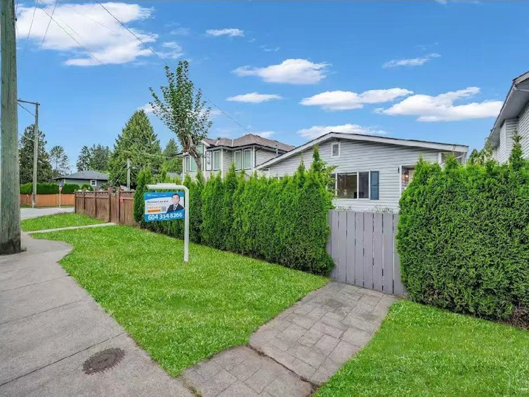 2585 Davies Avenue, Port Coquitlam, BC, V3C 2J8 - 4