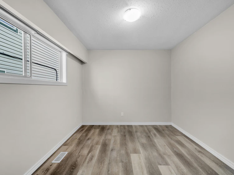 2585 Davies Avenue, Port Coquitlam, BC, V3C 2J8 - 16
