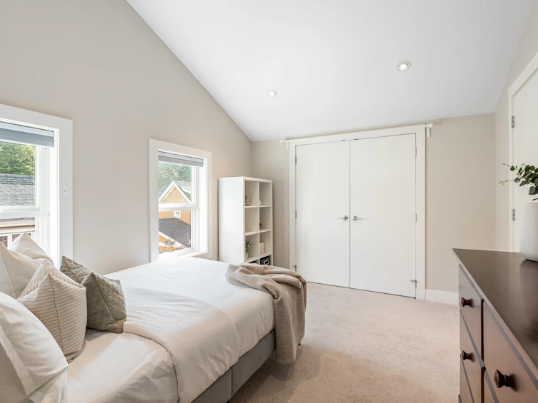 938 E 20th Avenue, Vancouver, BC, V5V 1N6 - 25