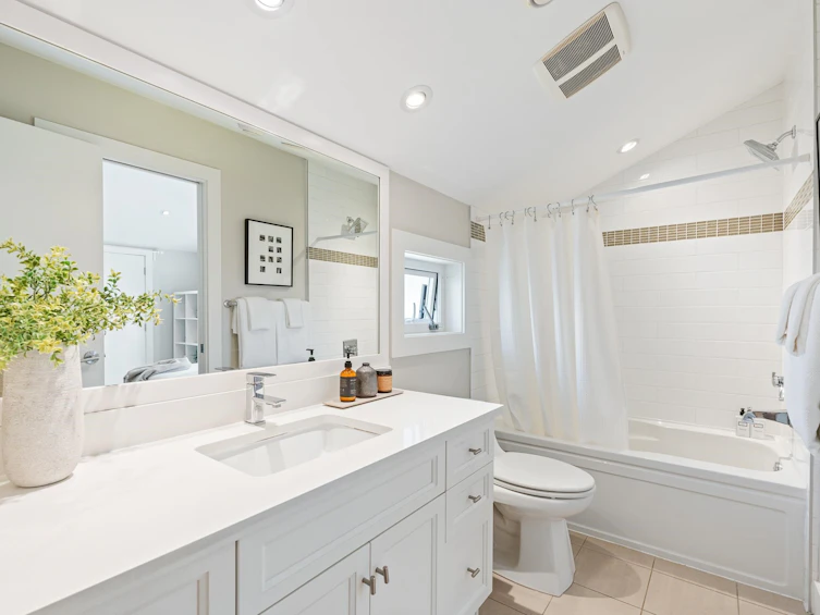938 E 20th Avenue, Vancouver, BC, V5V 1N6 - 28