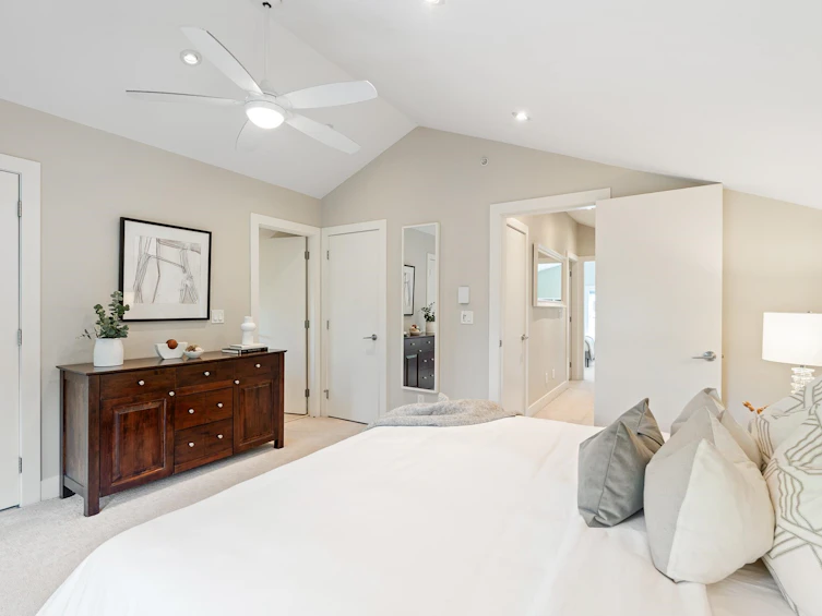 938 E 20th Avenue, Vancouver, BC, V5V 1N6 - 22