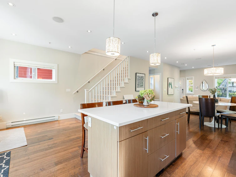 938 E 20th Avenue, Vancouver, BC, V5V 1N6 - 15