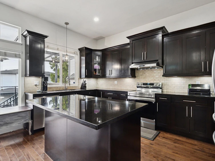 15015 62 Avenue, Surrey, BC, V3S 5L7 - 10