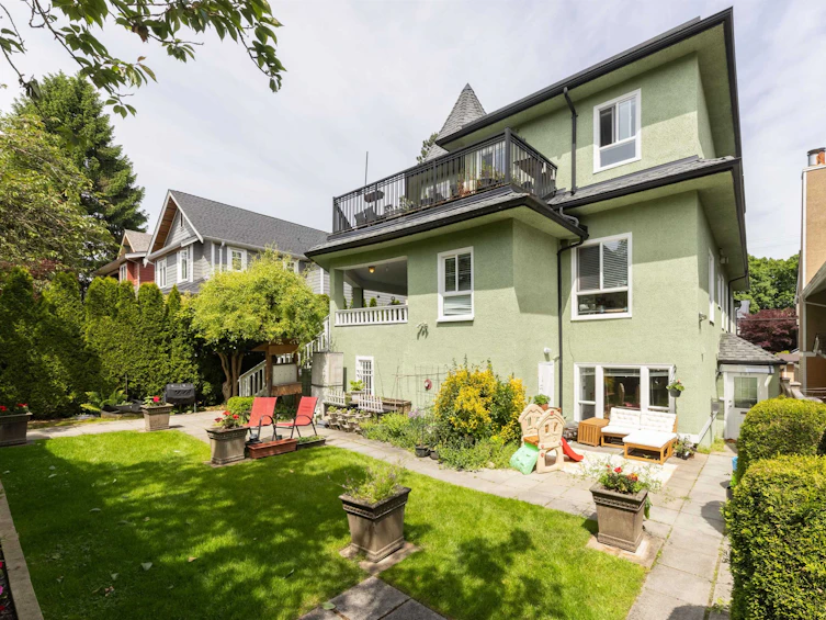 151 W 14th Avenue, Vancouver, BC, V5Y 1W8 - 3