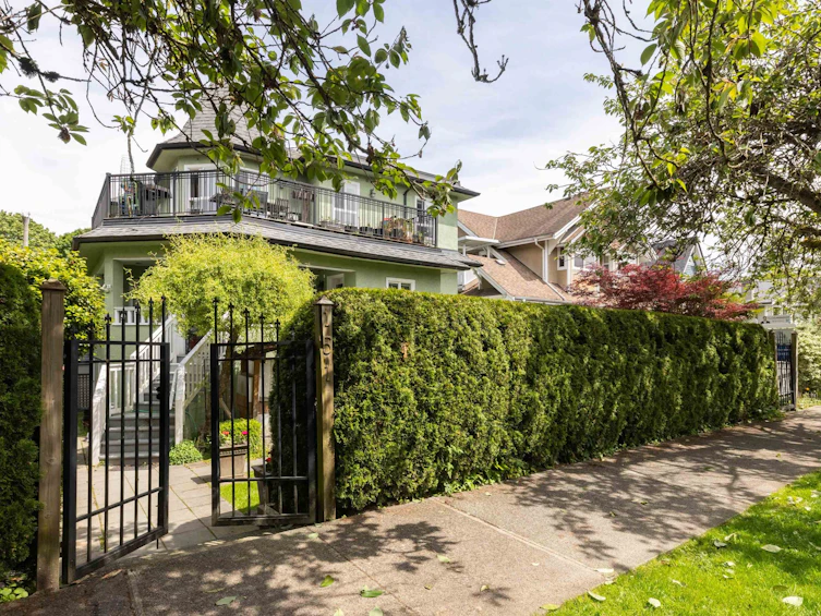 151 W 14th Avenue, Vancouver, BC, V5Y 1W8 - 2