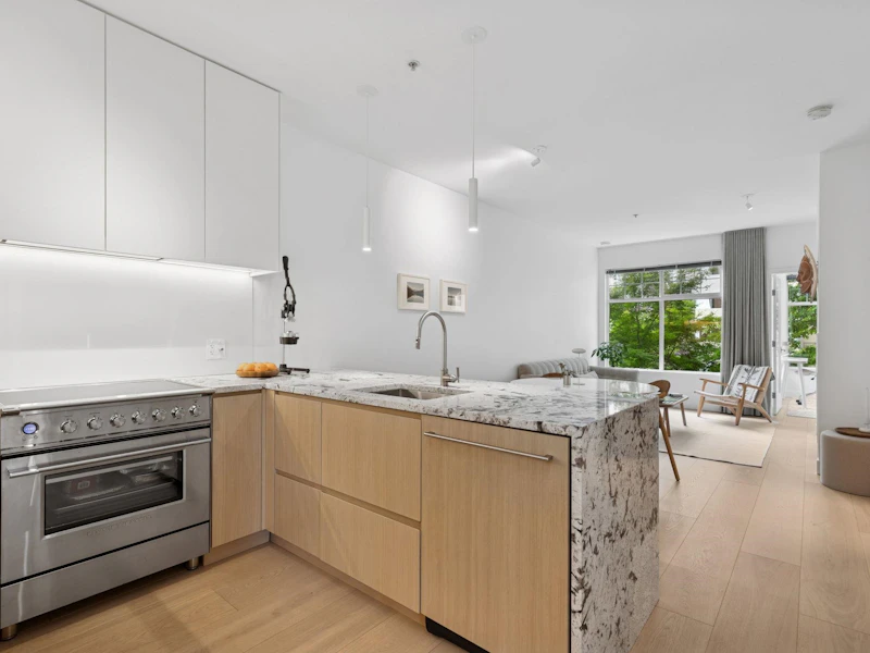 302 - 1388 Nelson Street, Vancouver BC V6E 1J9