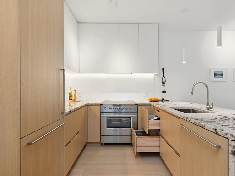302-1388 Nelson Street, Vancouver, BC, V6E 1J9 - 8