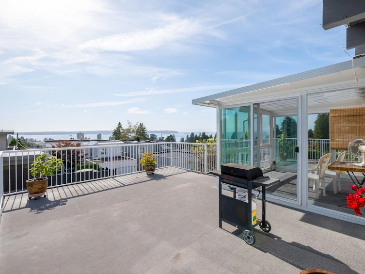 2128 Mathers Avenue, West Vancouver, BC, V7V 2H3 - 19