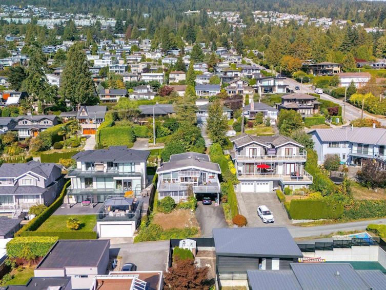 2128 Mathers Avenue, West Vancouver, BC, V7V 2H3 - 7