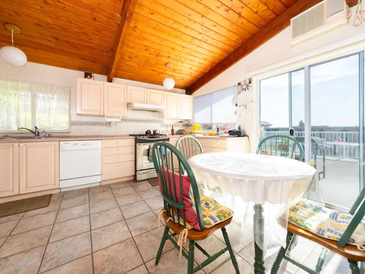 2128 Mathers Avenue, West Vancouver, BC, V7V 2H3 - 17