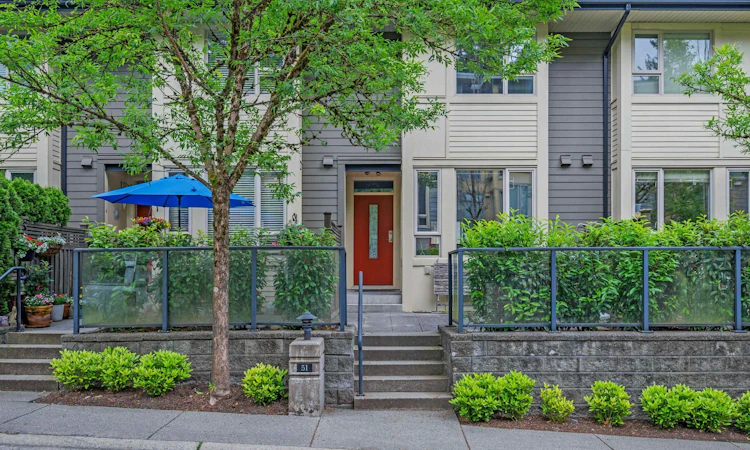 51-9229 University Crescent