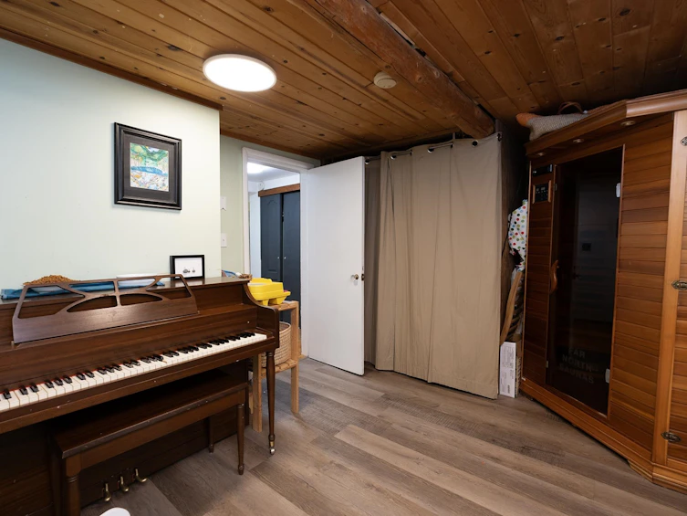 507 Parker Road, Gibsons, BC, V0N 1V1 - 16