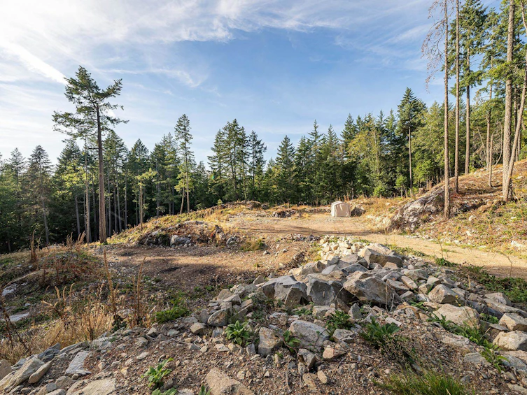 1570 Douglas Road, Bowen Island, BC, V0N 1G2 - 5