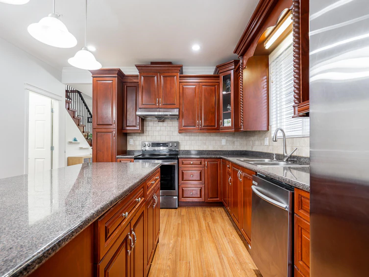 24280 102 Avenue, Maple Ridge, BC, V2W 0C2 - 12