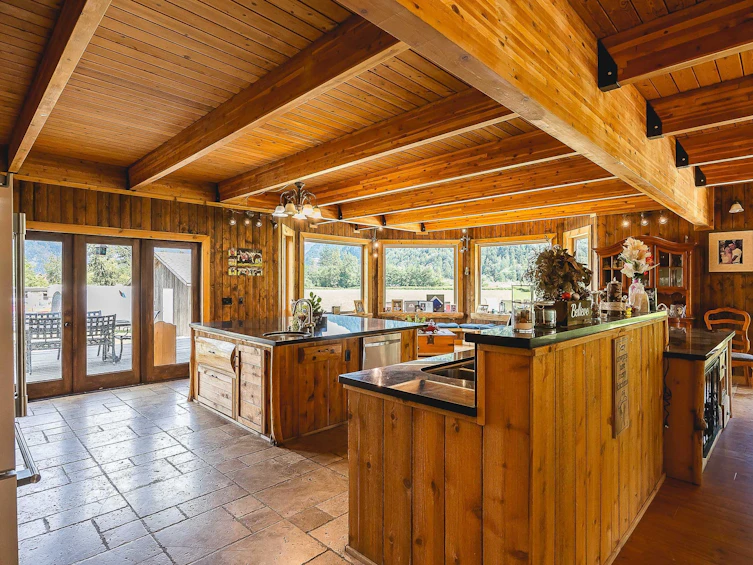 58261 Fancher Road, Hope, BC, V0X 1L2 - 4