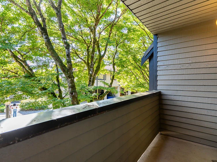8561 Flowering Place, Burnaby, BC, V5A 4B4 - 17
