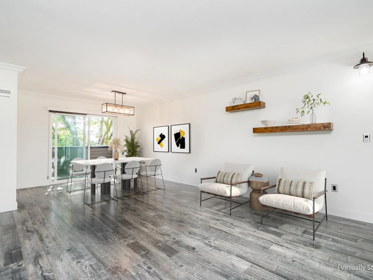 8561 Flowering Place, Burnaby, BC, V5A 4B4 - 19