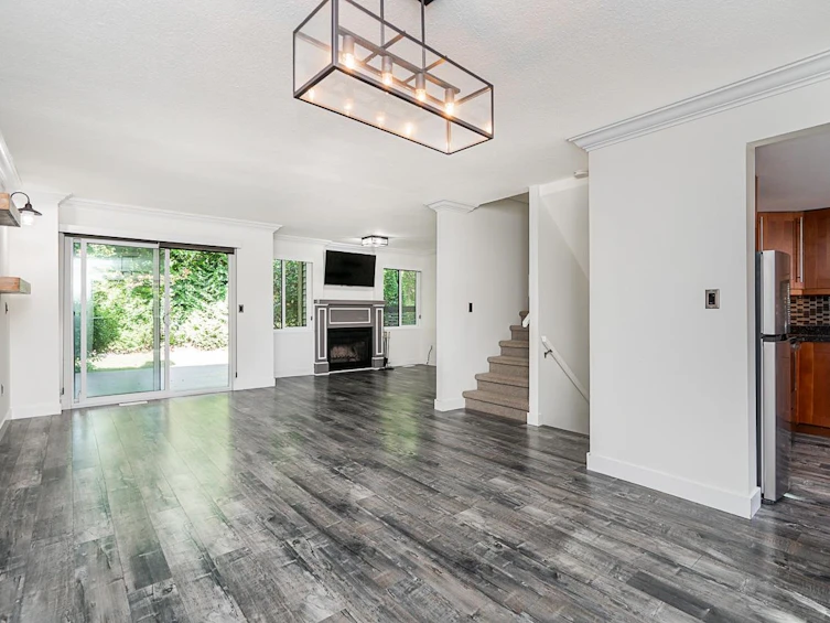 8561 Flowering Place, Burnaby, BC, V5A 4B4 - 20