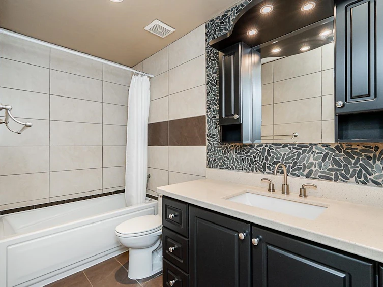 8561 Flowering Place, Burnaby, BC, V5A 4B4 - 26