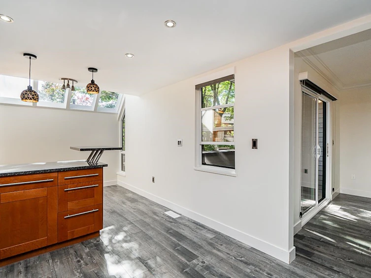 8561 Flowering Place, Burnaby, BC, V5A 4B4 - 12