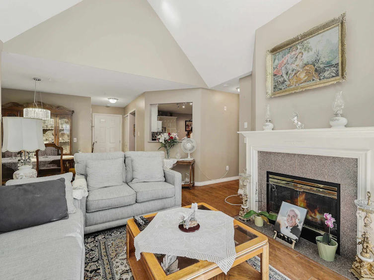 408-7435 121a Street, Surrey, BC, V3W 0W8 - 7