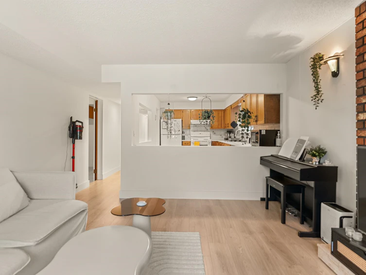 2268 Wenonah Street, Vancouver, BC, V5N 2Z6 - 6