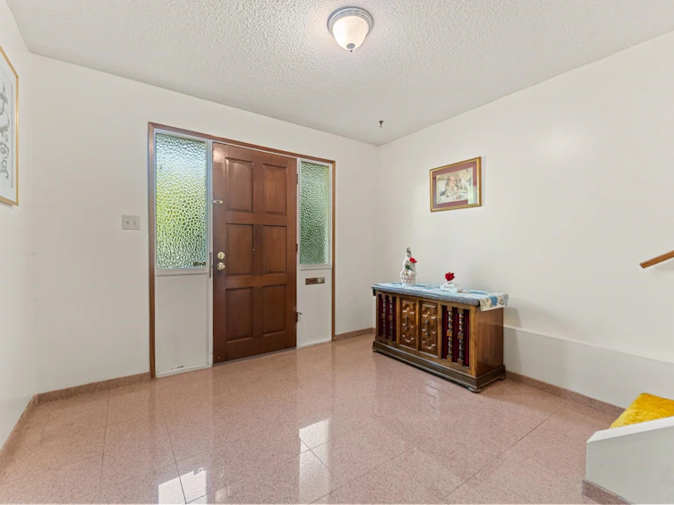 2268 Wenonah Street, Vancouver, BC, V5N 2Z6 - 5