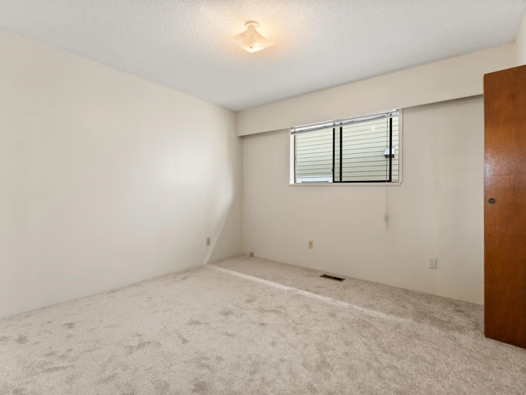 2268 Wenonah Street, Vancouver, BC, V5N 2Z6 - 30